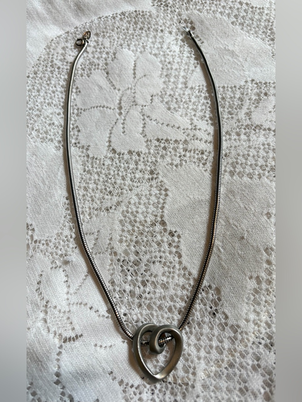 ❤️Vintage Vendome Silver-Tone Interlocking Heart Snake Chain Necklace 1970s❤️